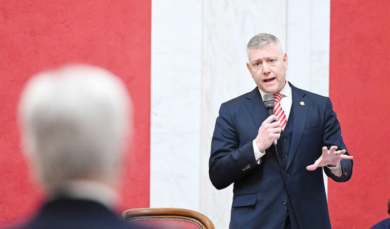 Senate passes bill on undocumented immigrants, ICE